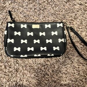 Kate Spade Black and White Bow Pattern Wristlet